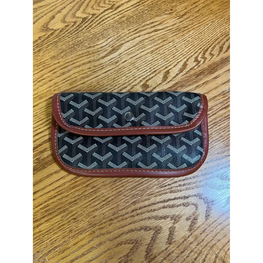 EMO Made in Korea Chevron Monogram Slim Pouch Wallet Black Brown D-Ring Snap